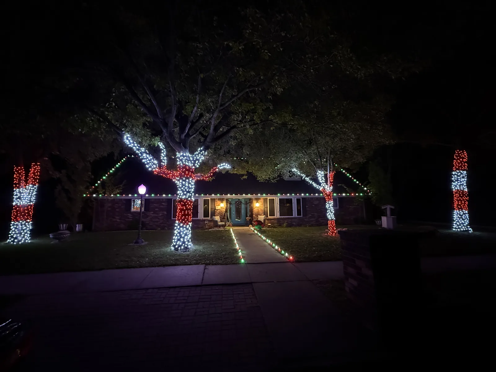 T'n D Christmas light install &mdash; multi-story home