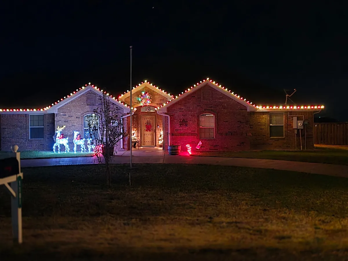 Barbara's Christmas lights by T'n D